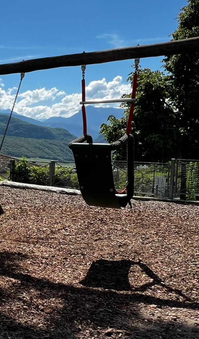 Parco giochi nel centro di Caldaro